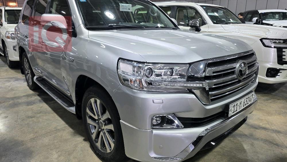 تويوتا لاندكروزر